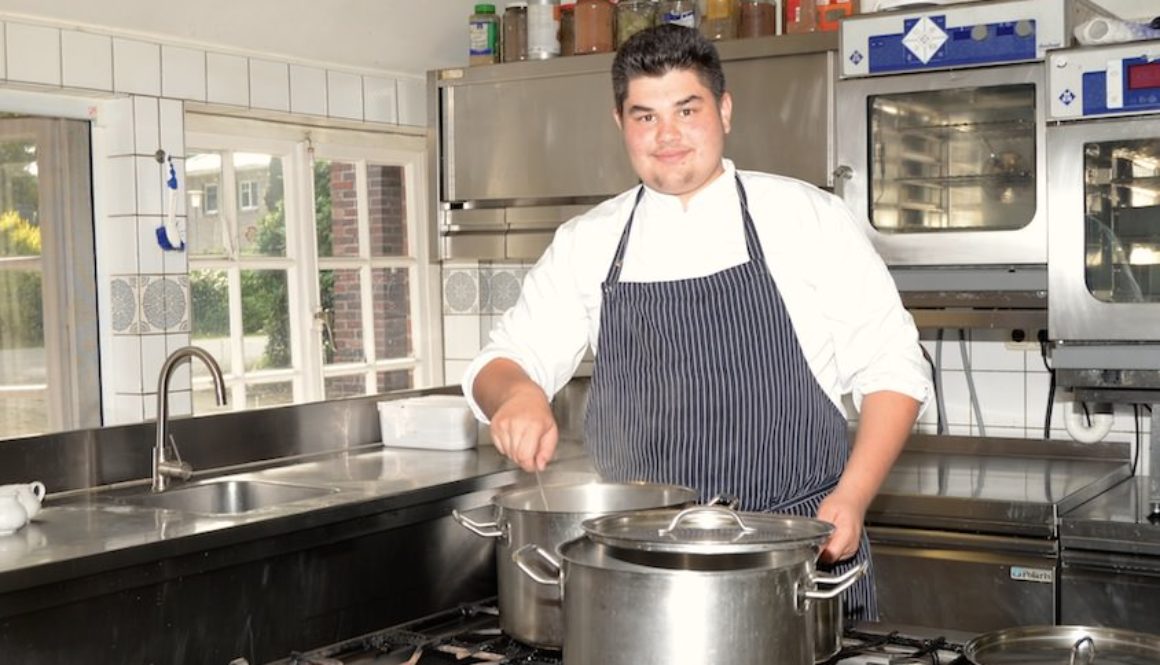 Wir begrüßen unseren neuen Auszubildenden Oliver Friedrich.