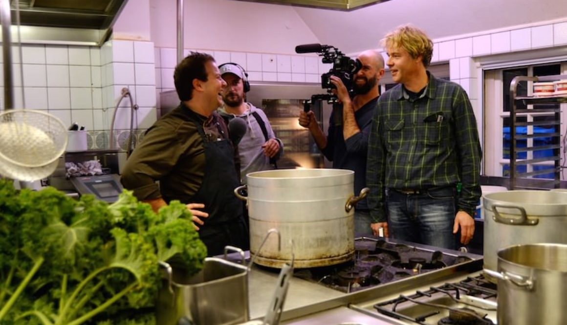 Für die ProSieben Sendung Galileo wurde in der Küche im Bümmersteder Krug die Zubereitung des Grünkohls gedreht.