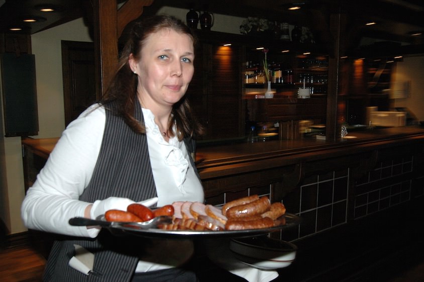 Endlich ist wieder Grünkohlzeit! Wir freuen uns darauf, dass die neue Kohlfahrt mit Bollerwagentour am 1. und 15. Februar Fahrt im Bümmersteder Krug aufnimmt.