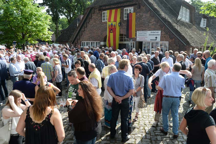 Das 32. Sommerfest der Stiftung Bahn-Sozialwerk Oldenburg – besser bekannt als Fokkis Weidenfest – findet am Mittwoch, 22. Juni, in Bümmerstede statt.