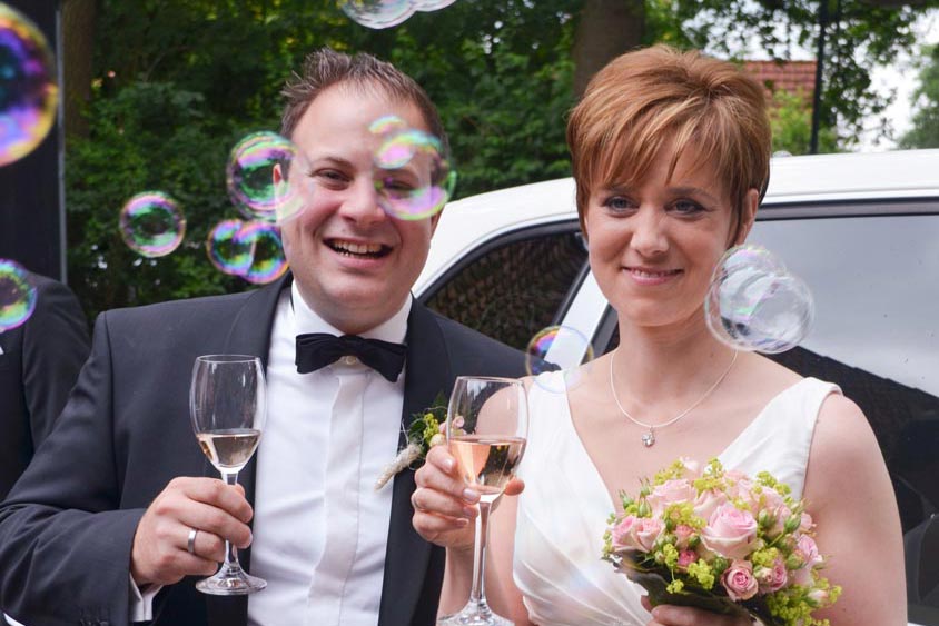 Es war ein großer Tag für unsere Serviceleiterin Claudia Seweron und unseren Küchenleiter Nico Winkelmann: Sie haben geheiratet.