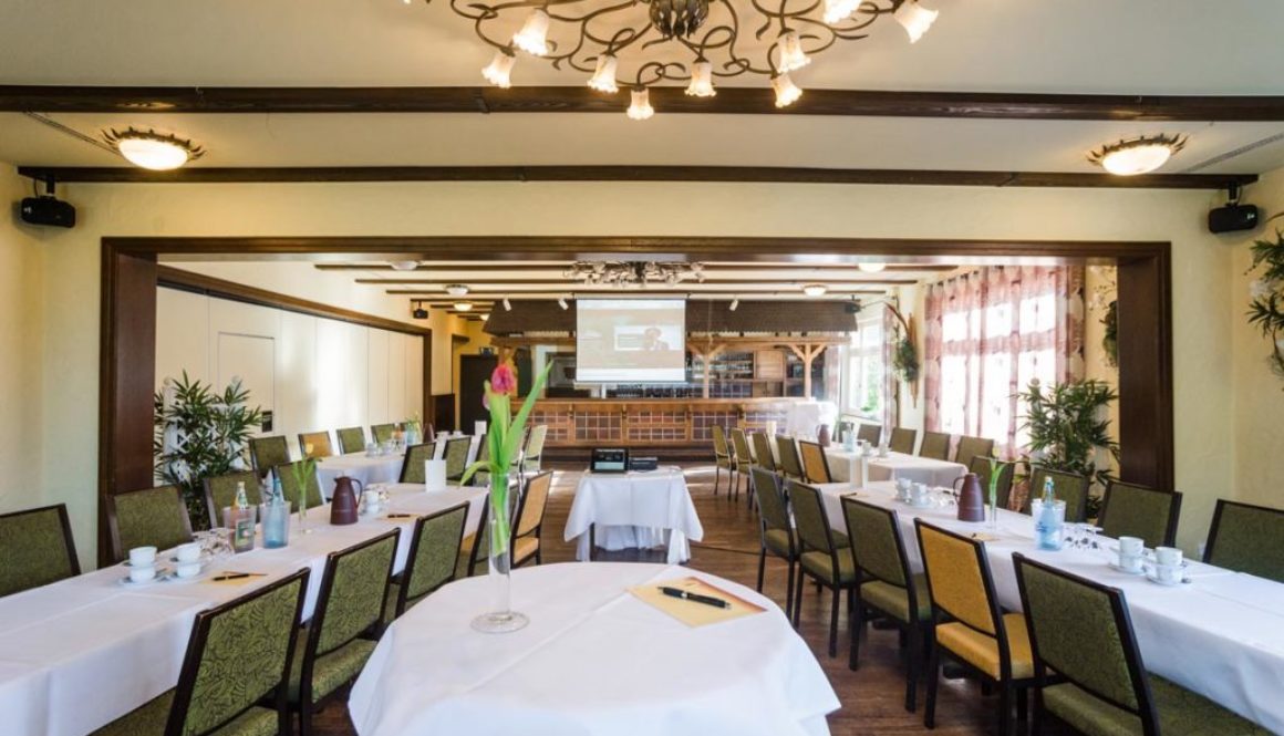 Großer Tagungssaal im Bümmersteder Krug